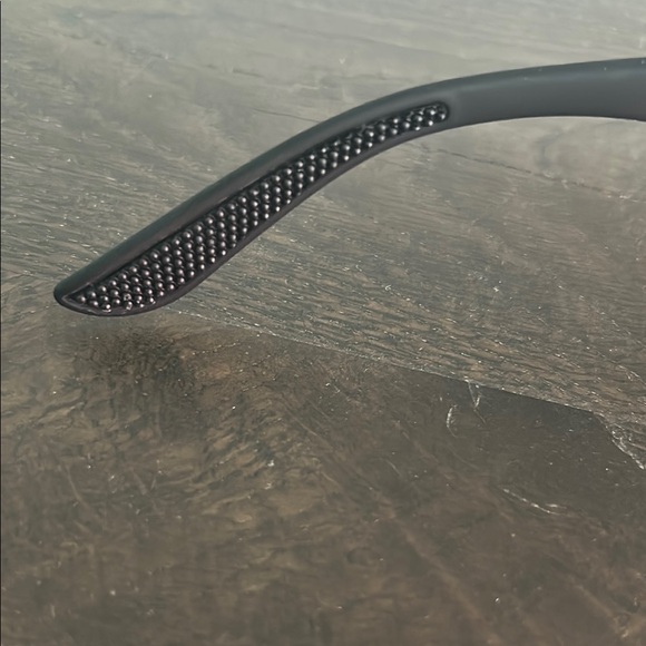 Goodr Sunglasses with Black Frames and Reflective Lenses - Picture 4 of 9